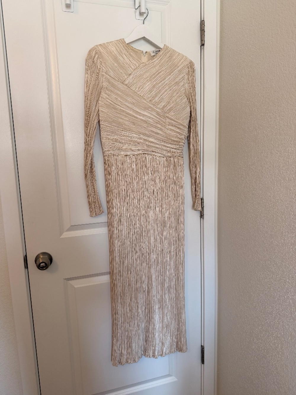 Vintage 1980s Mary McFadden Couture Pleated Cream Dress